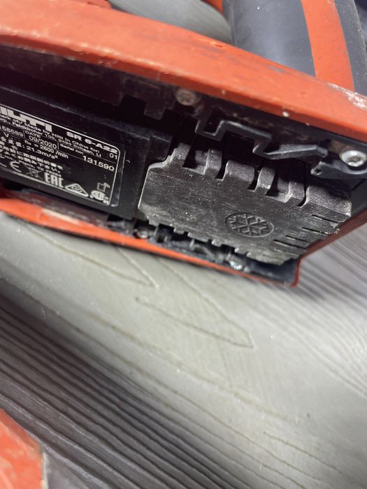 Hilti de la 300 ron  buc
