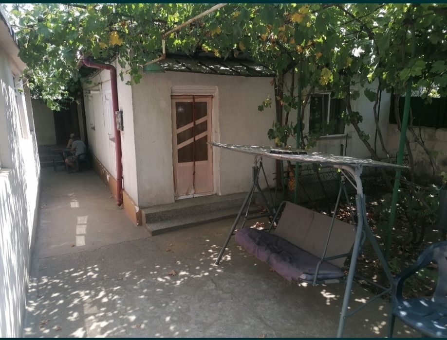 Închiriez casă pentru echipa de muncitori 8 persoane