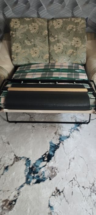 Два дивана и кресло