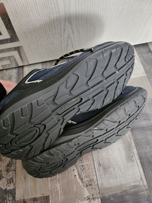 Работни обувки, модел D-BLITZ S1P на DIADORA –