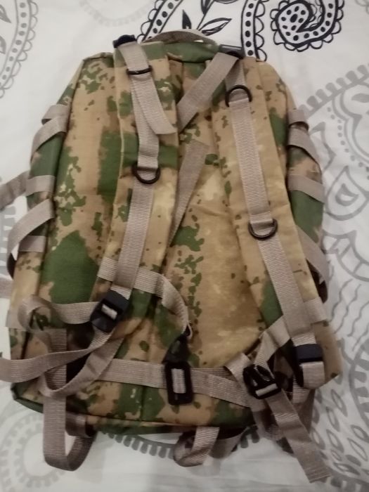 Камуфлажна раница, 45 литра. Като нова е.