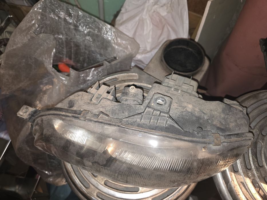 Фарове за Fiat Brava