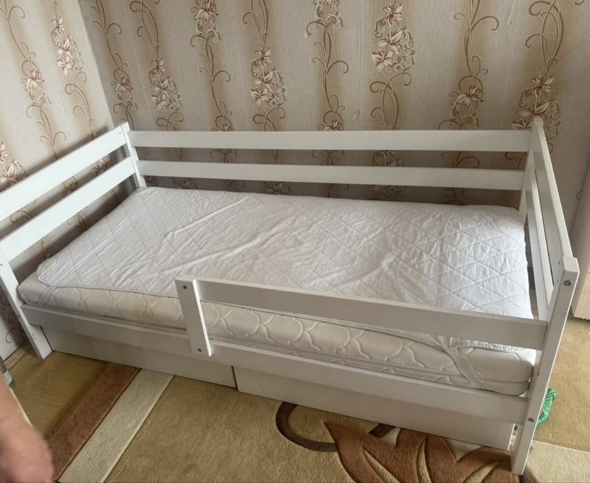Кровать детская