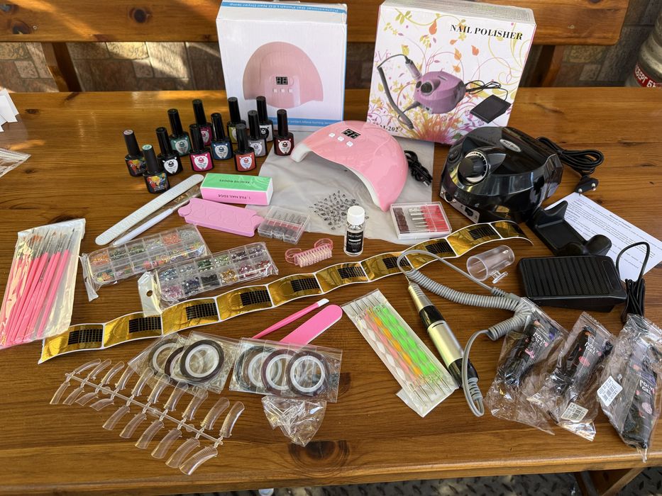 Комплект за маникюр uv led лампа печка гел лак електрическа пила