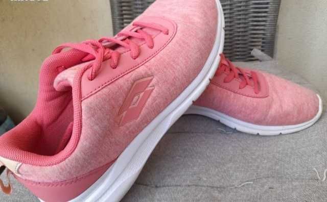 Lotto маратонки и кецове converse