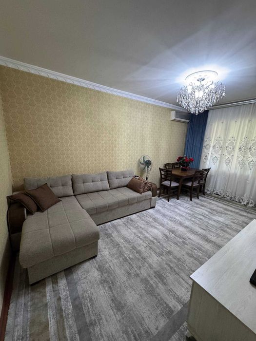 Продается 3-комнатная квартира, Юнусабад 13 квартал, 2 этаж, не торец