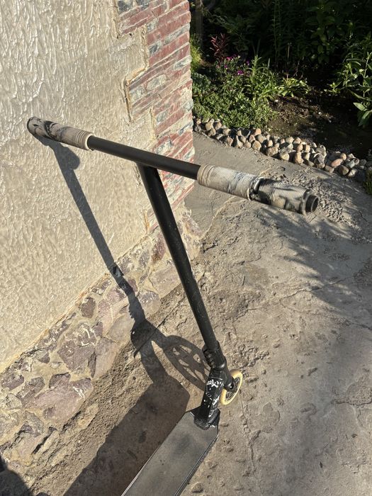 Трюковой самокат Limit