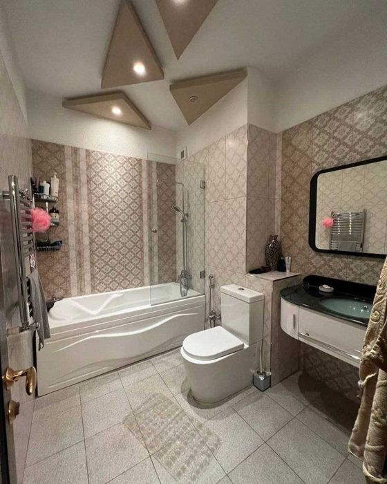 Срочно сдается евро квартира в центре города ОЙБЕК метро