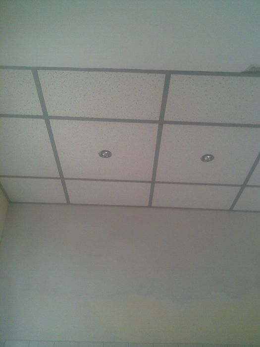 Влагоустойчив окачен таван за баня