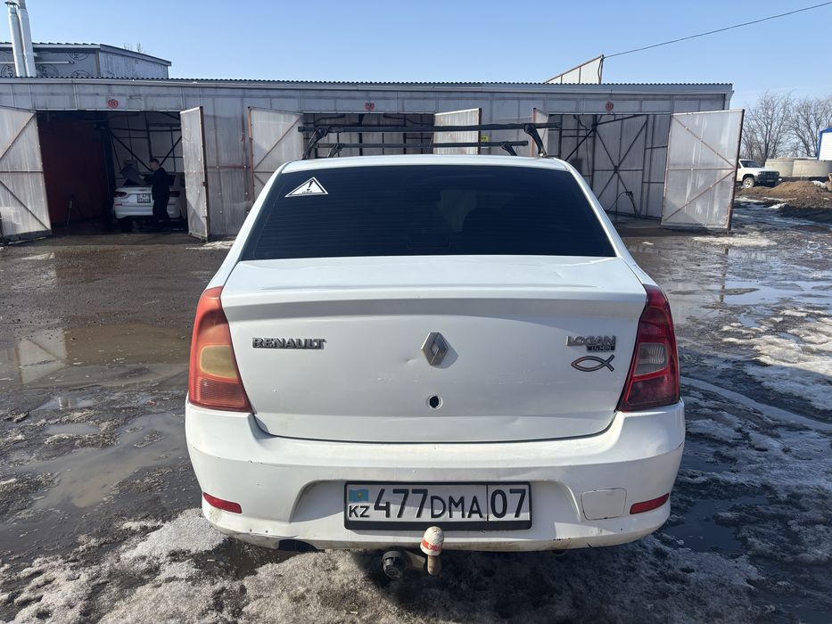 Продам рено логан 1.6