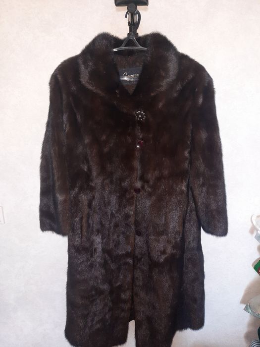 Продам шубу норковую