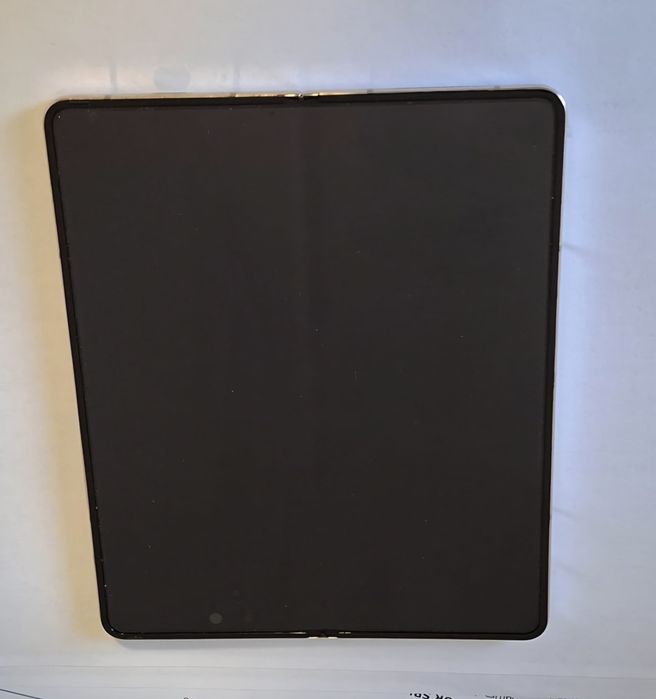 Fold 4 12gb ram 512 GB încă în garanție