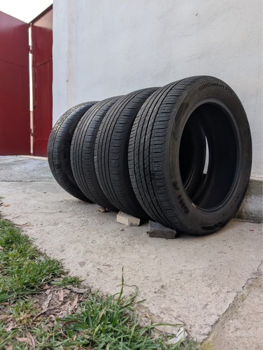 Продам шины летние 215/55 R18
