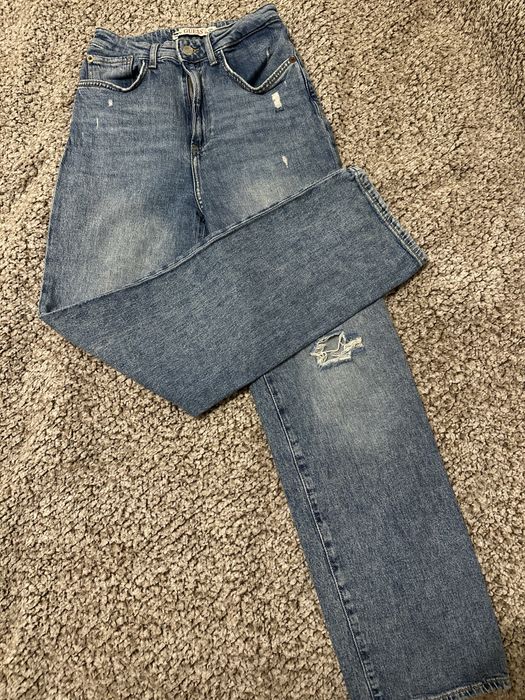 Оригинални дамски дънки на Guess