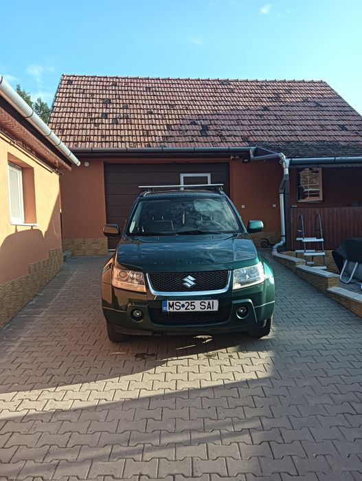 SUZUKI Grand Vitara