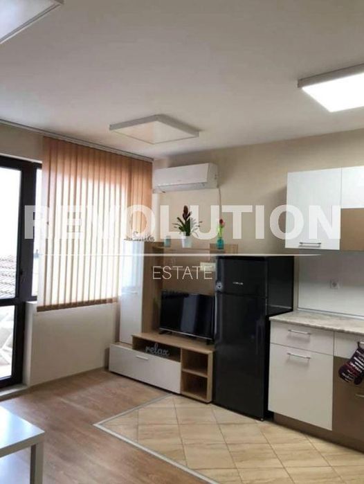 Дава се под наем Двустаен апартамент в Варна, Лятно кино Тракия - 60 кв.м за 550 € - Снимка #2