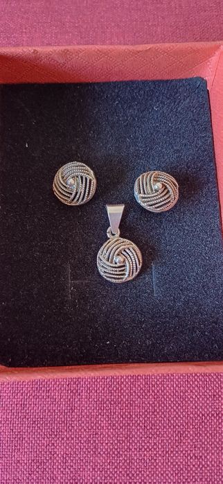 Set cercei și medalion