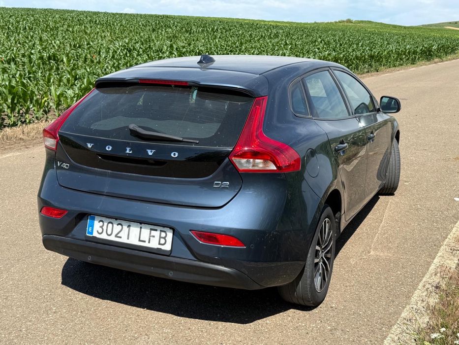 Volvo v40 2.0 automat