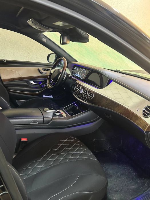 Mercades Maybch W 222 S500 5.5l