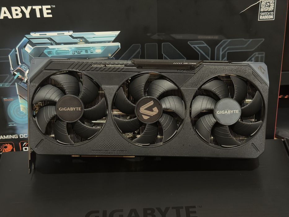 RX 9070 XT Gigabyte Gaming OC 16 gb