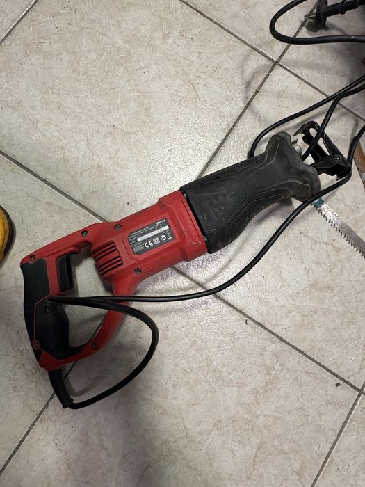 Саблен трион Einhell