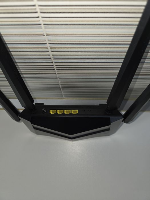 Router wireless Tenda AC10, Dual-band Gigabit, MU-MIMO, 4 antene