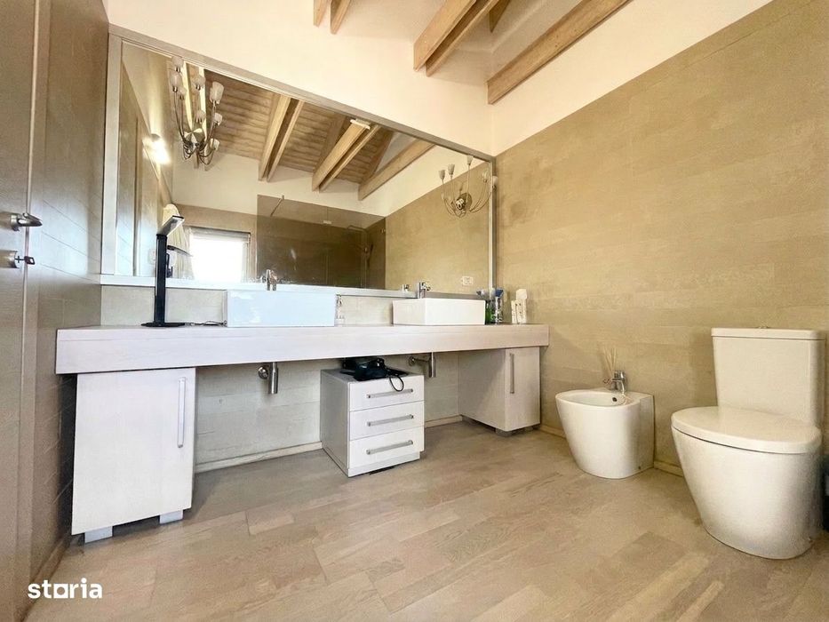Apartament decomandat cu 4 camere 136mp - Complexul Studentesc