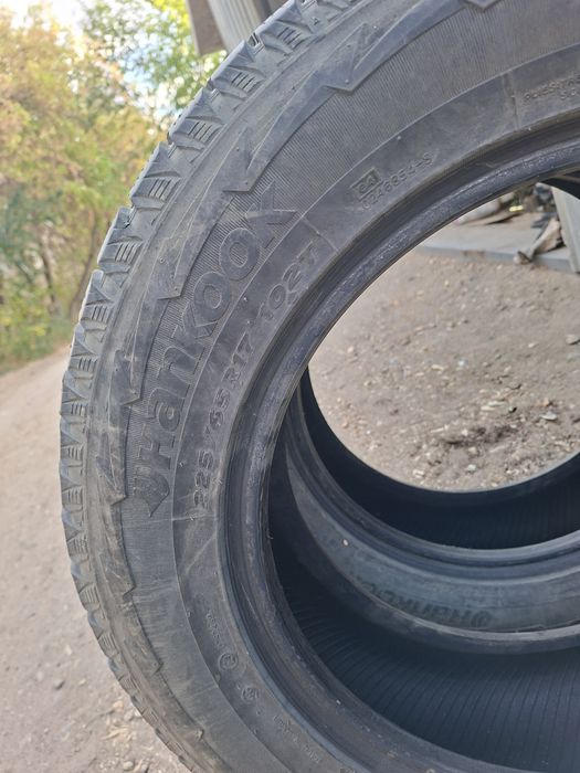 Зимни 2 балон сатыладыі 225/65 R17 .