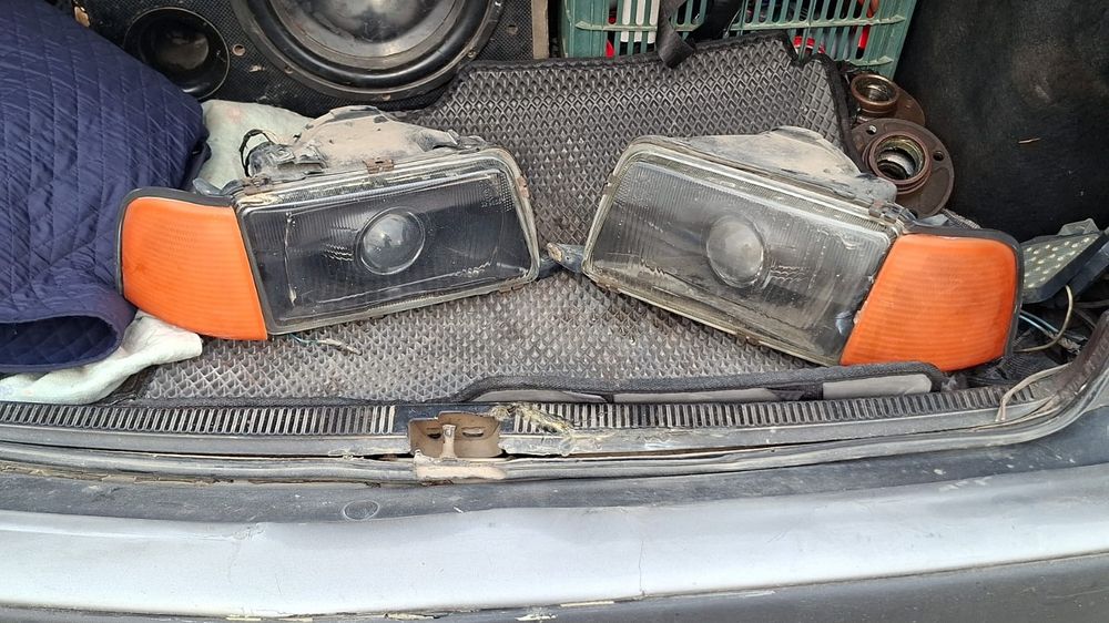 Ауди б4 фара сатылады