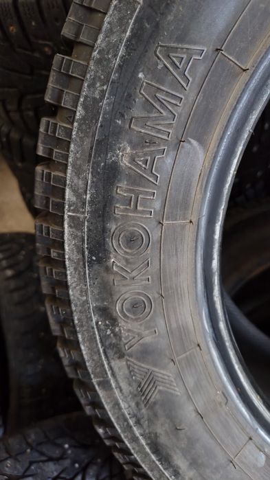 Продам зимние шины 215/60/16