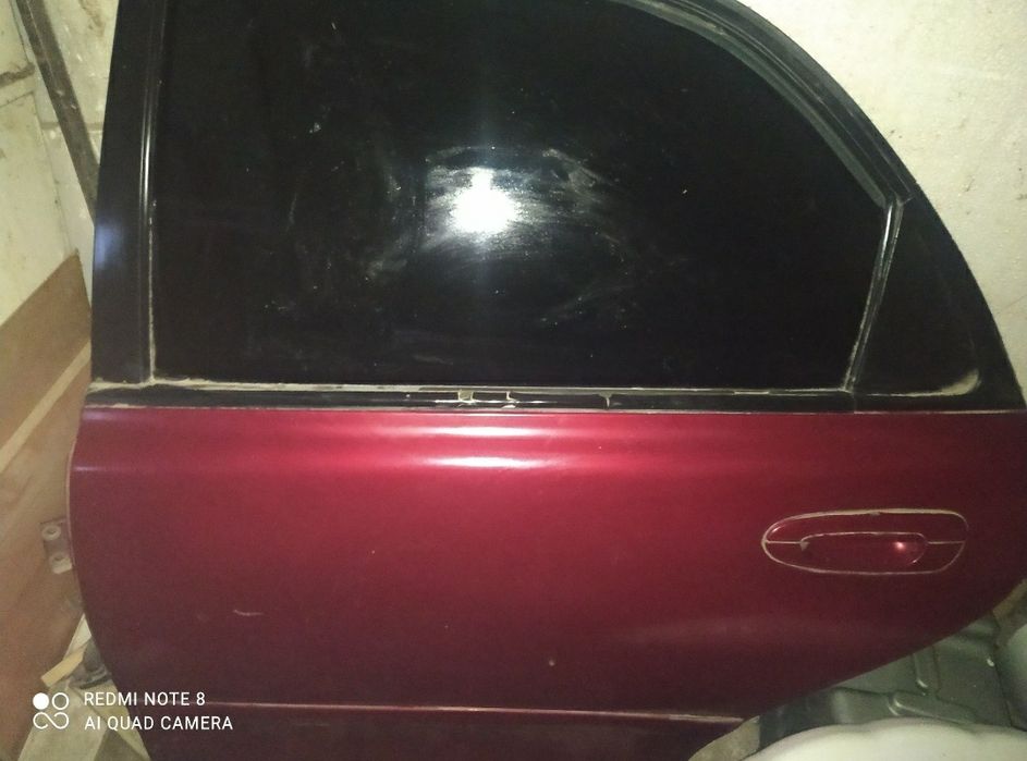 Дверь Мазда кронус