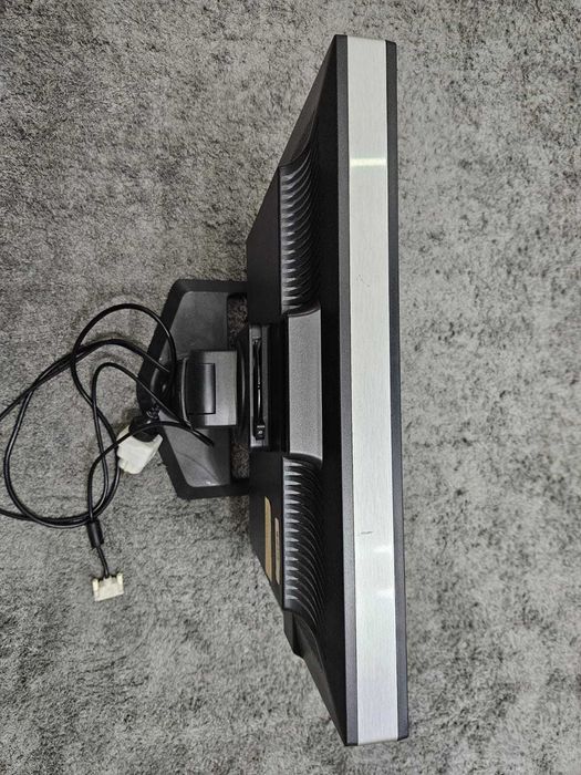 Монитор HP ZR24w