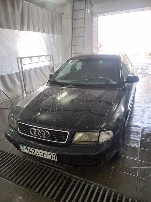 Ауди а4 б5 на уверенном ходу