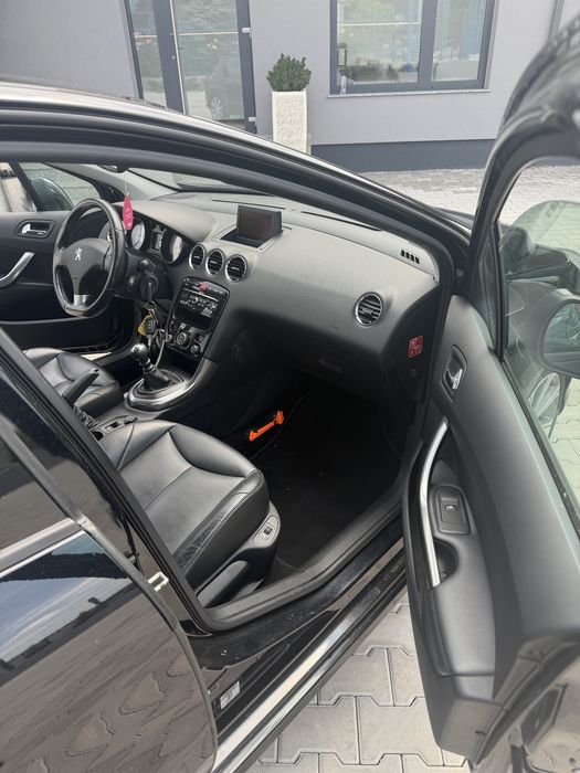 Peugeot 308 1.6 THP Allure – 2012 – 238.800 km
