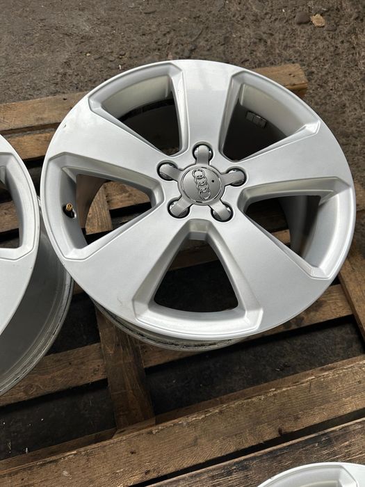 Jante originale Audi A3/S3 Vw Golf Caddy Touran Skoda Seat pe 17"