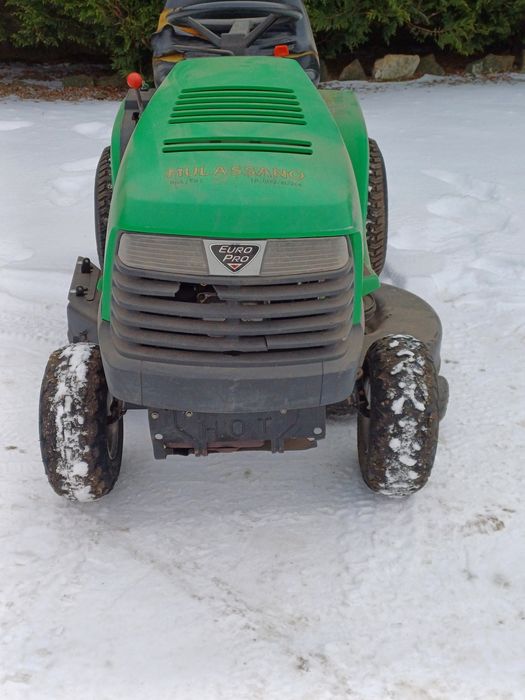 De vânzare tractoraz tuns gazon
