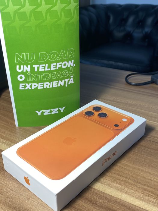 iPhone 17 Pro Max • 256 GB • Cosmic Orange