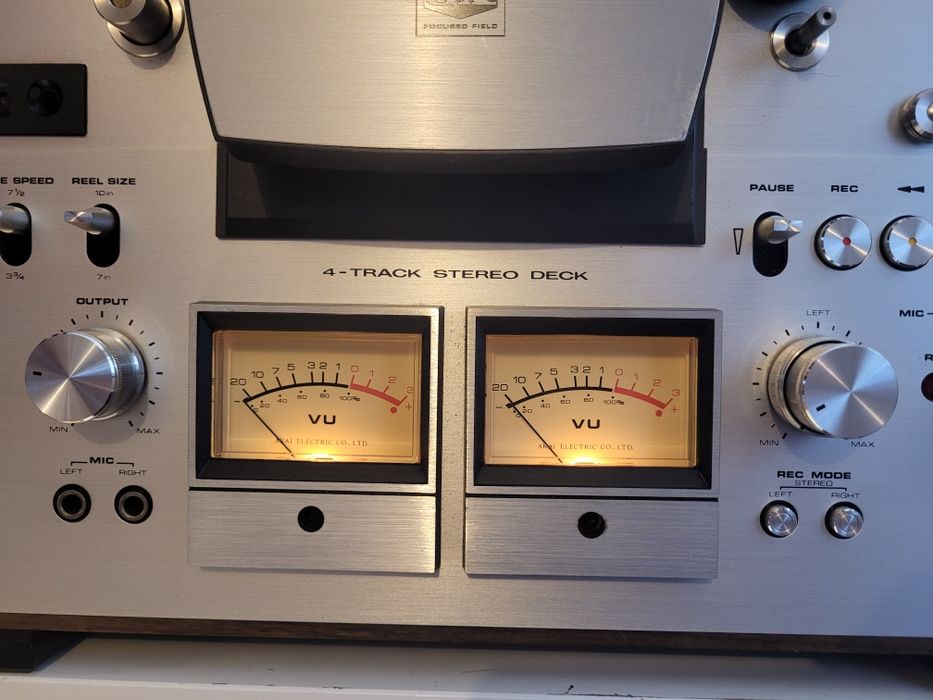 Akai GX 630 aparat