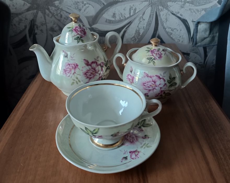 Кофейно-чайный сервиз