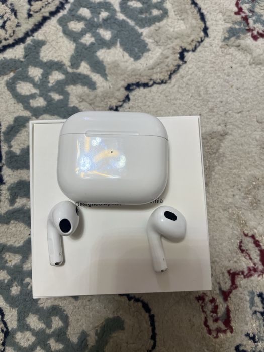Срочно продам Air pods 3 оригинал .