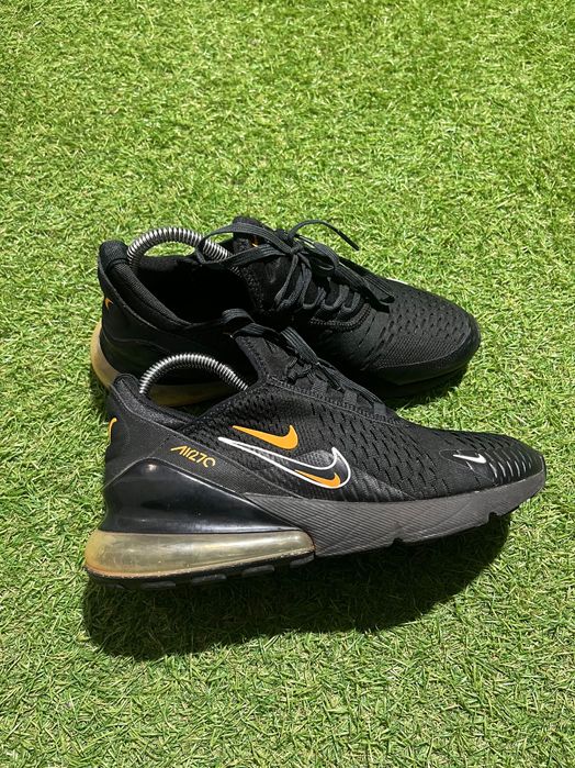 Дамски маратонки : Nike Air Max 270 Multi SWOOSH 40