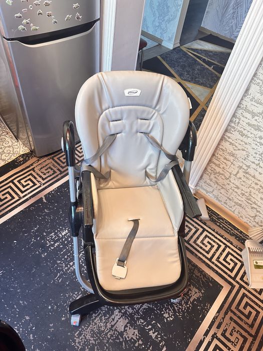 Стульчик для кормления младенцев