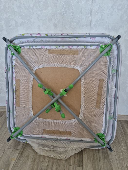 Продам детский складной манеж