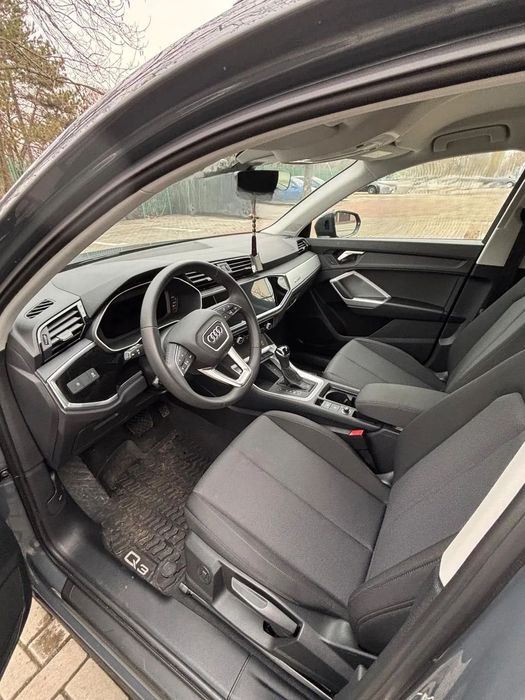 Audi Q3 2024 benzină, 31.157 € — imagine 4