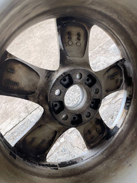 Зимни Гуми сДжанти за Х5 Е 70 R18