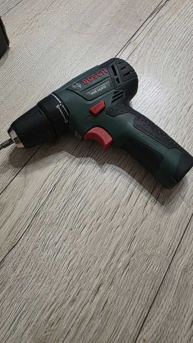 Акумулаторен винтовер Bosch PSR 10.8 Li