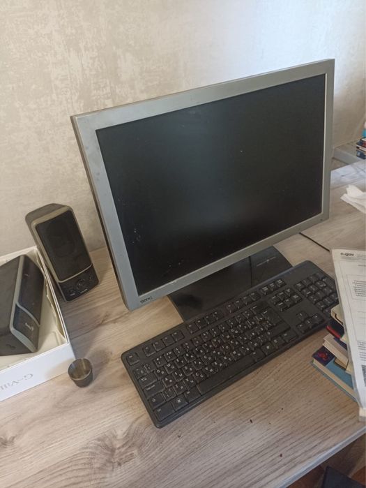 Dell компьютер + монитор + клавиатура и колонки