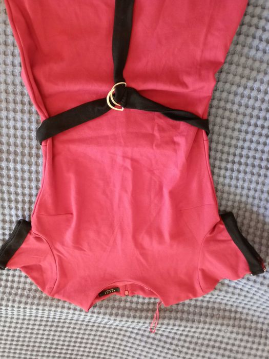 Рокля Mohito червено и черно