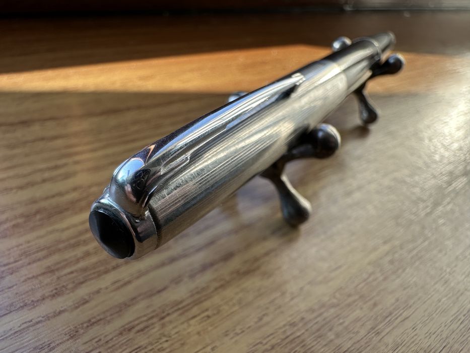 Stilou chinezesc negru Rainbow 201