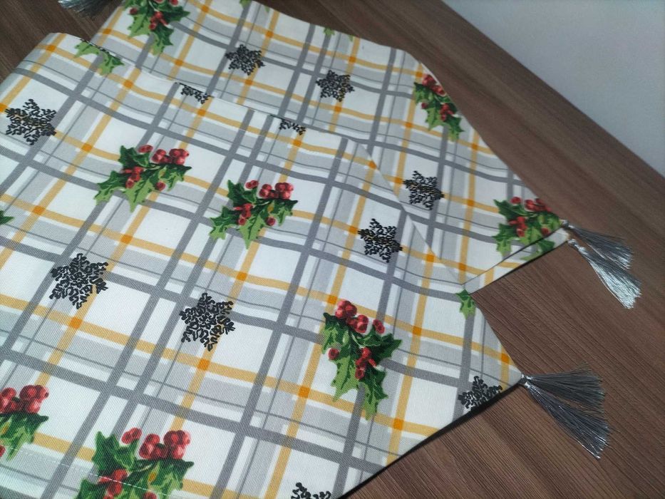 Дорожка на стол Раннер с орнаментом